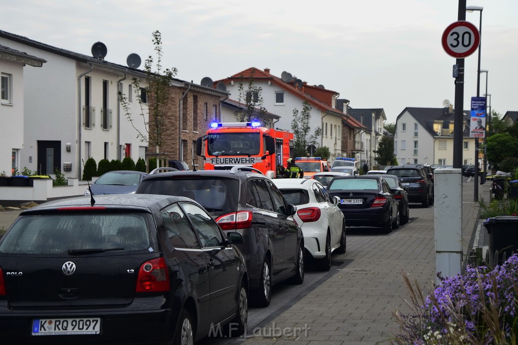 Feuer 2 Y Koeln Suerth Elisabeth Selbertstr P271.JPG - Miklos Laubert